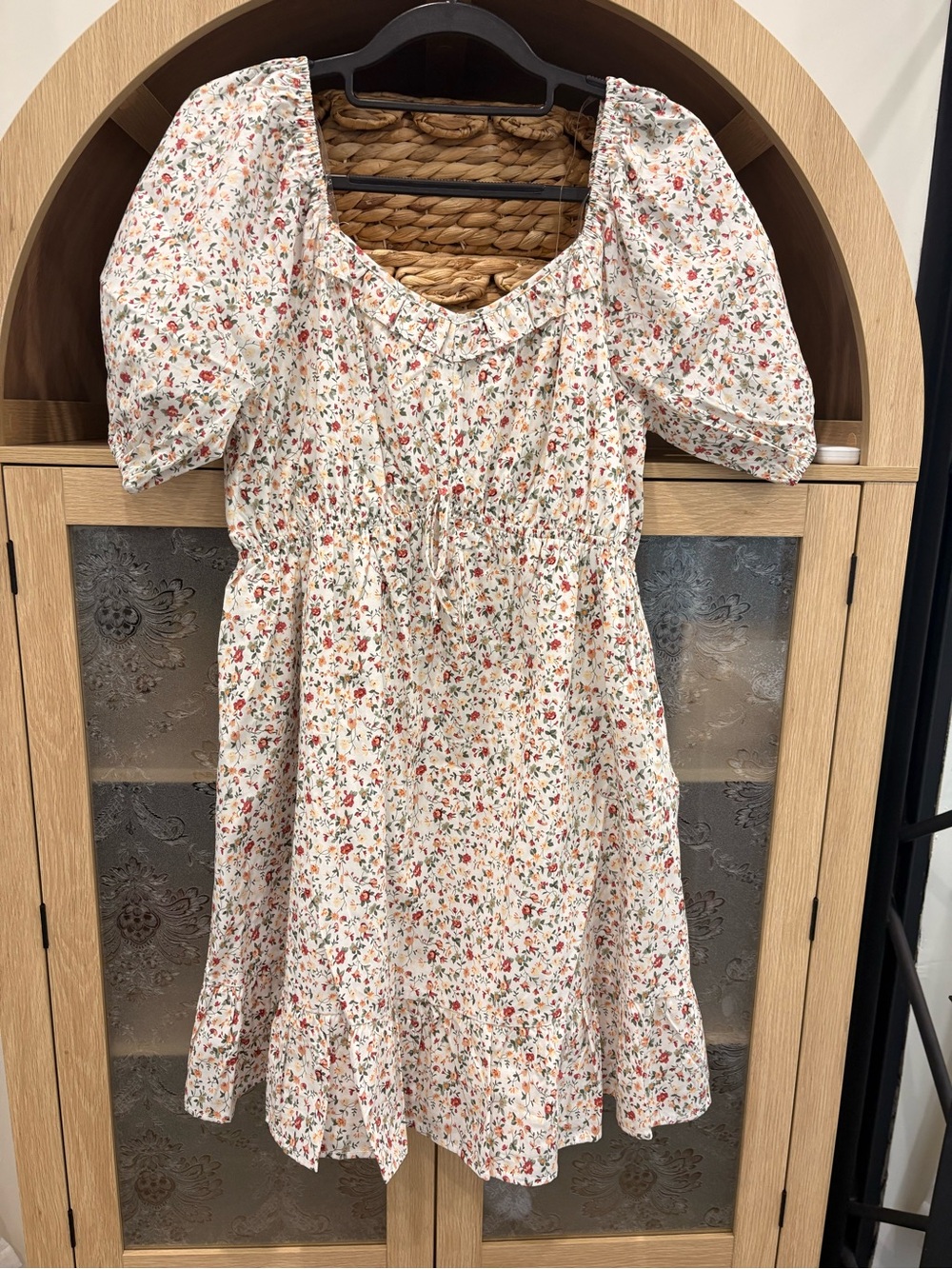 Never worn! Cream Floral Puff-Sleeve Mini Dress